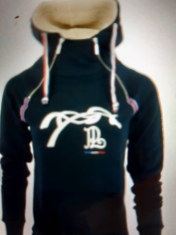 Sweat et polaire pour monter à cheval cet hiver à Bordeaux